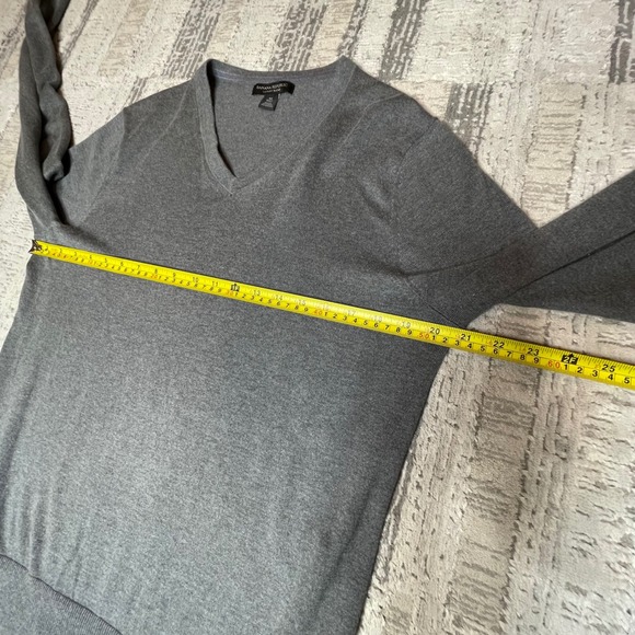 BANANA REPUBLIC Men MEDIUM Gray Crew Sweater Luxury Blend Silk Cashmere Pullover - Picture 7 of 9